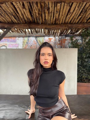 Rebecca Parziale Photo #14