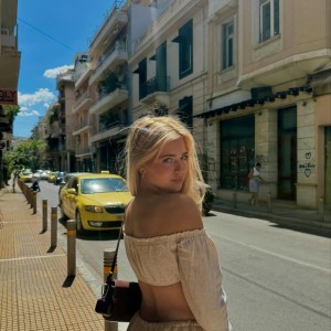 Yarin Luvich Photo #18