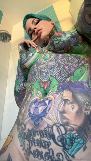 Danii Cupcake Photo #3