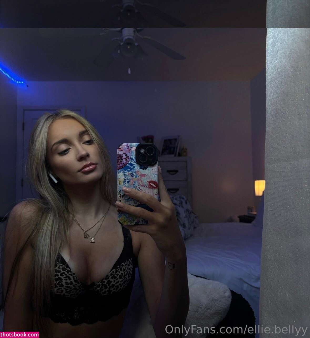 Ellie Bellyy Photo #29