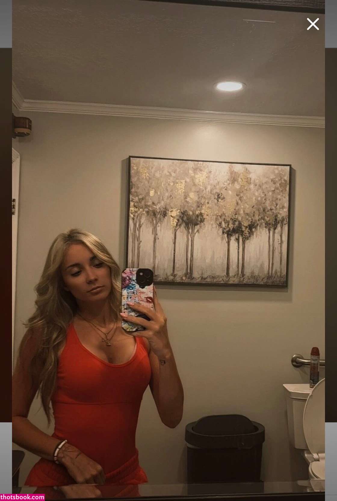 Ellie Bellyy Photo #31