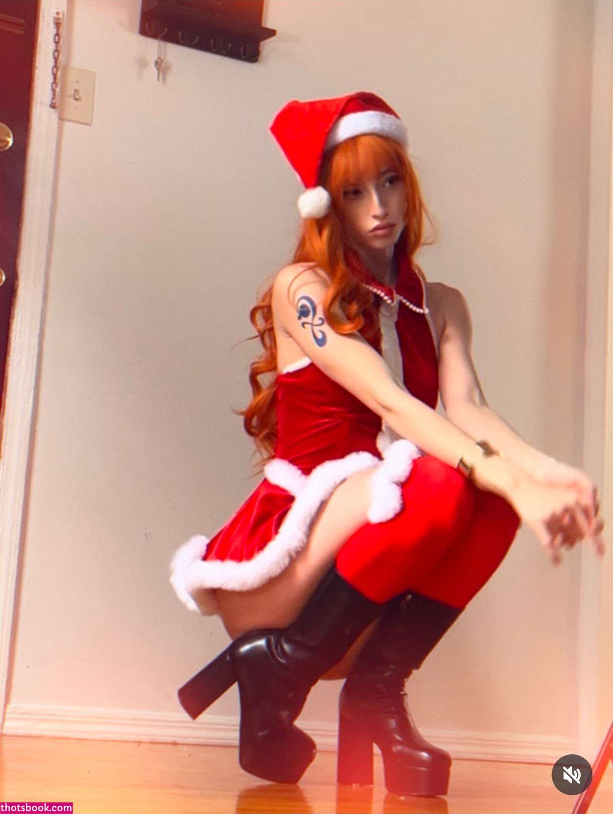 Hotgluehime Photo #1