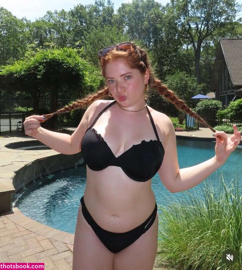 Juliet Siegel Photo #2