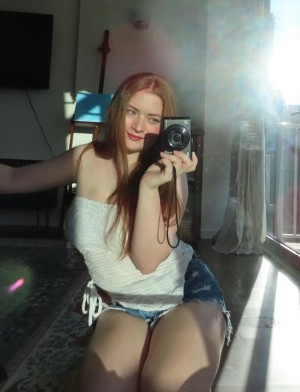 Juliet Siegel Photo #19