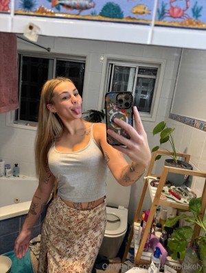 kaylablakely Photo #2