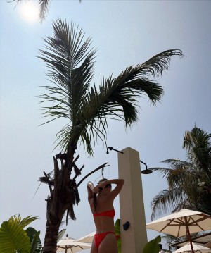 Roza Tomkiewicz Photo #7