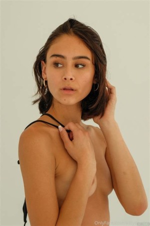 Kittyroyales Photo #13