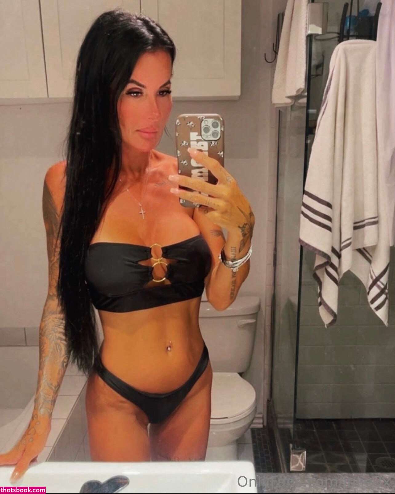 Julie Lelievre Photo #25