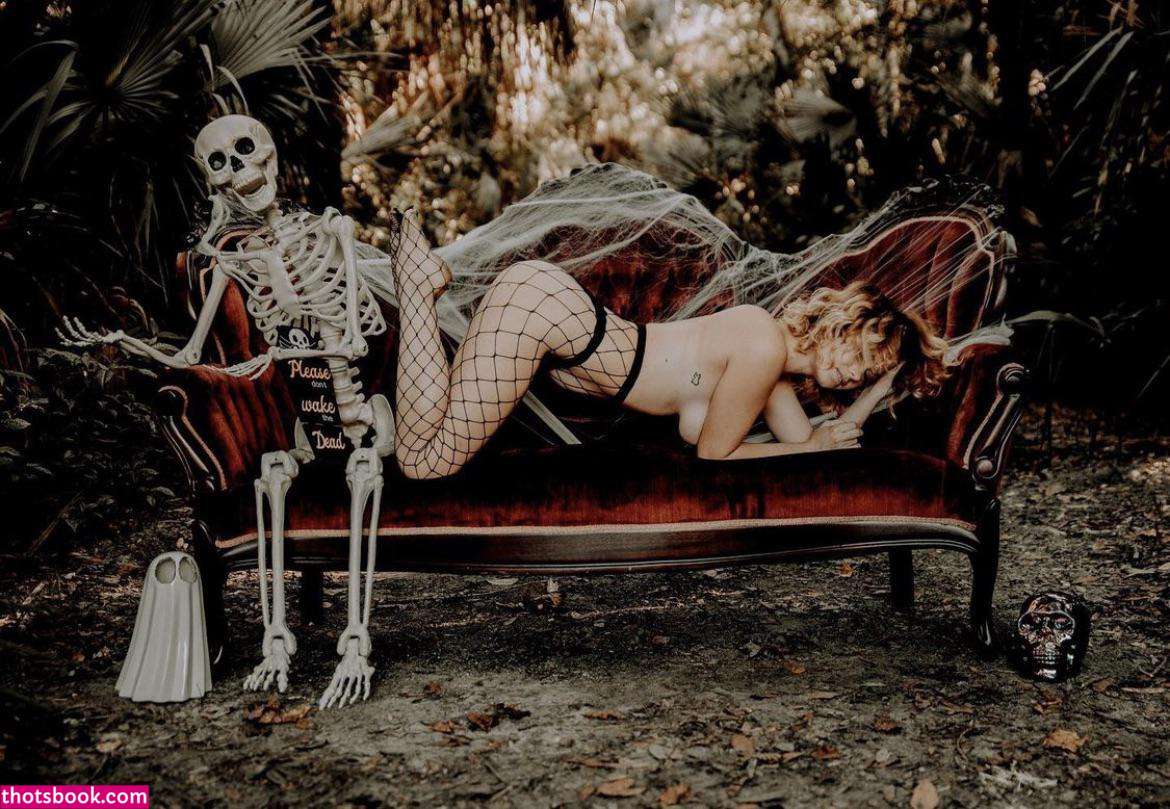 bendynakedhipp Photo #25