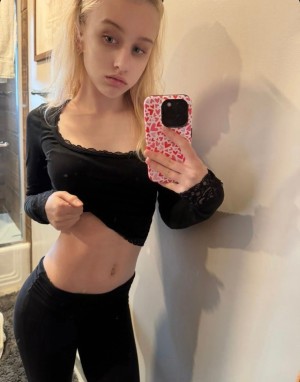 Phoenix Tate Photo #1