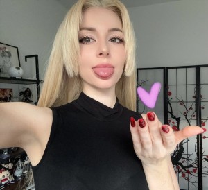 Tabby Catt Photo #15