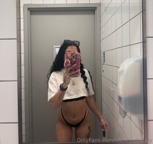 theicyyprincess Photo #5