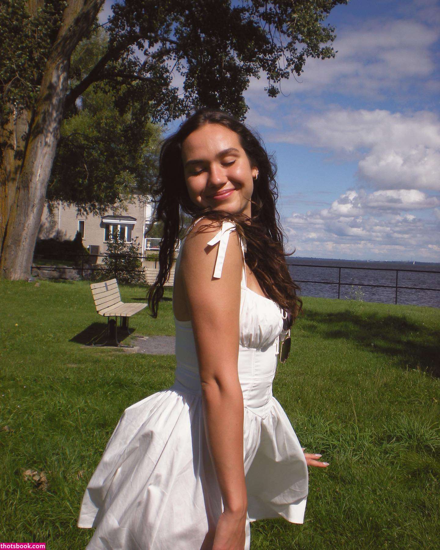 Courtney Sarault Photo #9