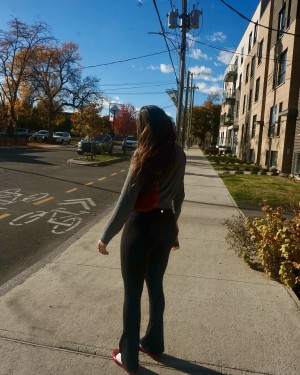 Courtney Sarault Photo #29