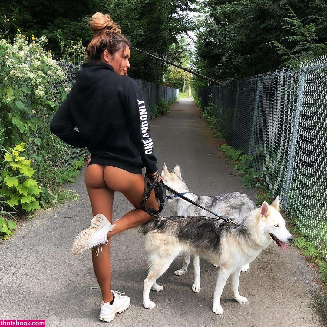 Elisabeth Rioux Photo #39