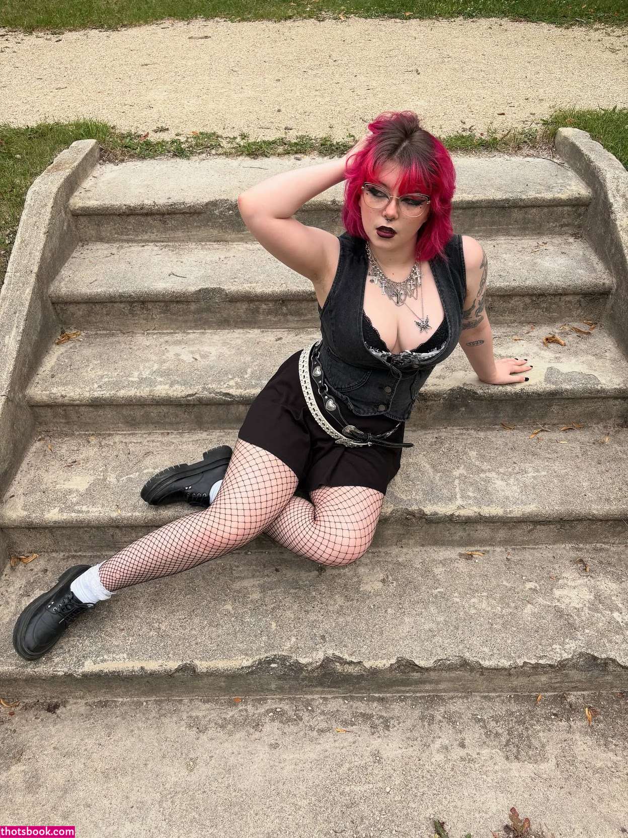 skunkbugxo Photo #15