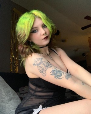 skunkbugxo Photo #18