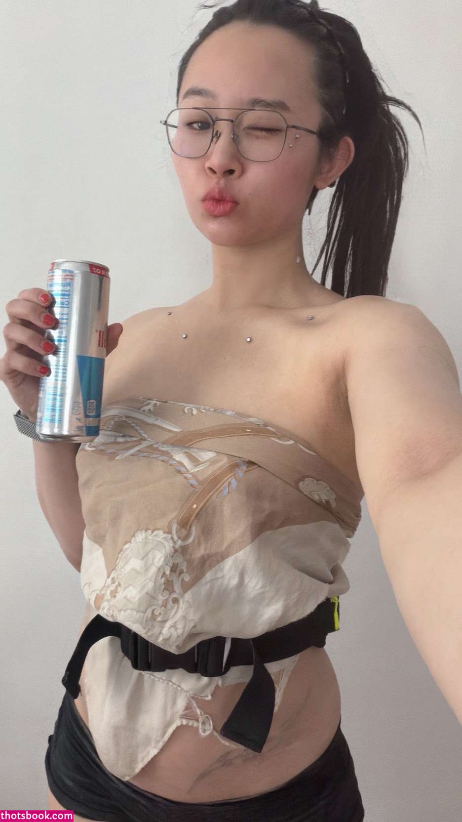 Connie Han Photo #40