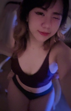 blushingsora Photo #13