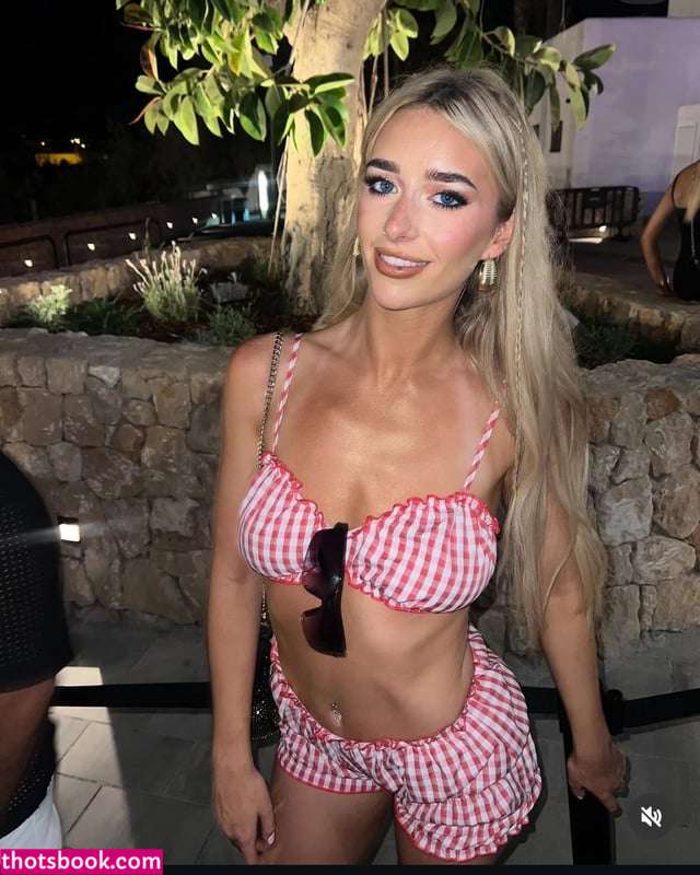 Erin Lally Photo #46