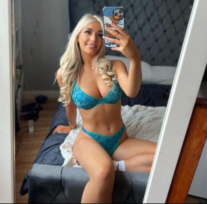 Erin Lally Photo #42