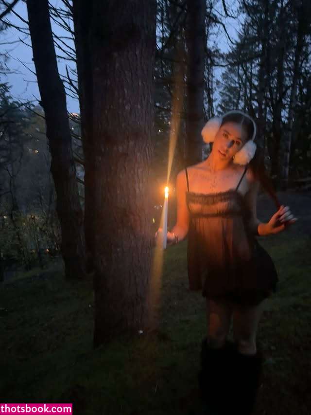 Josieee Hamilton Photo #9