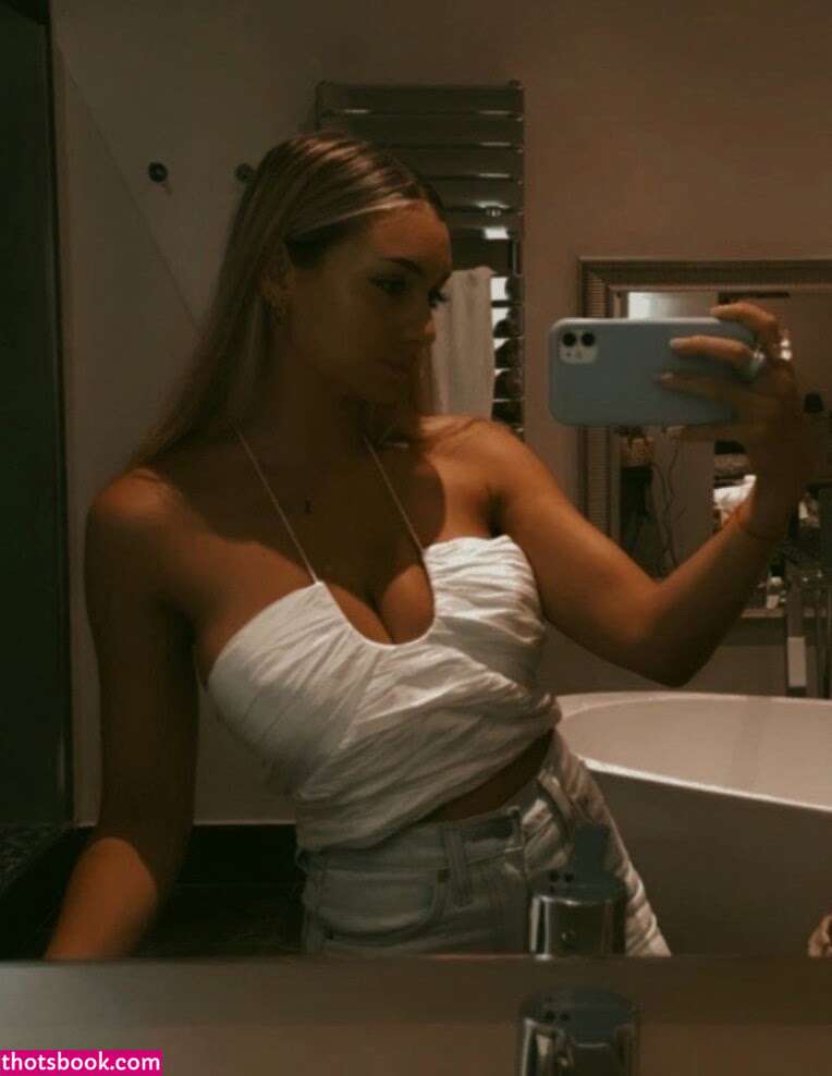 Lara Puschmann Photo #13