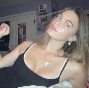 Emma Beardsley Photo #4