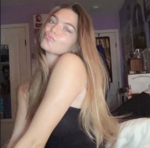 Emma Beardsley Photo #8