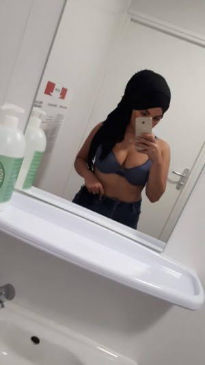 Imene Ilyah Photo #12