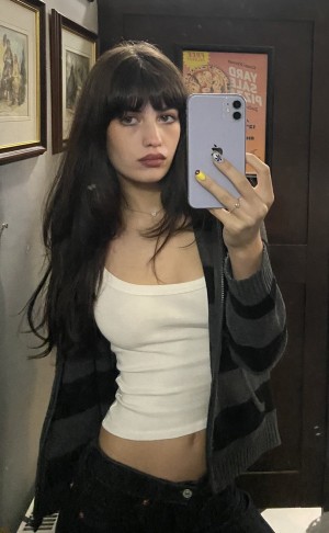 Reaisnowhite Photo #9