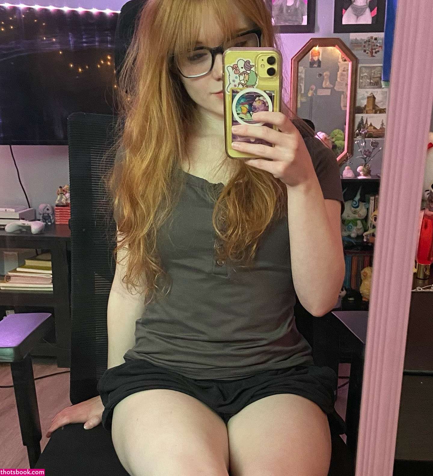 widecatface Photo #10