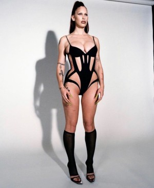 Eartheater Photo #10