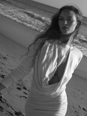 Larsen Thompson Photo #124