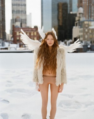 Larsen Thompson Photo #130