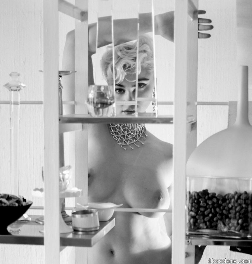 Stefania Ferrario Photo #155