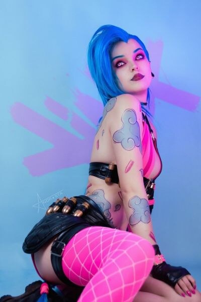 Jinx Photo #5