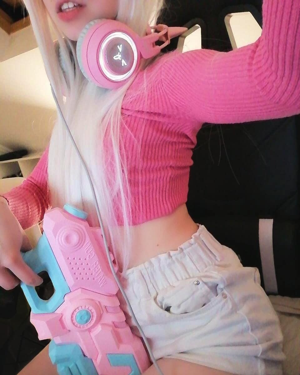 Alice Delish Photo #125