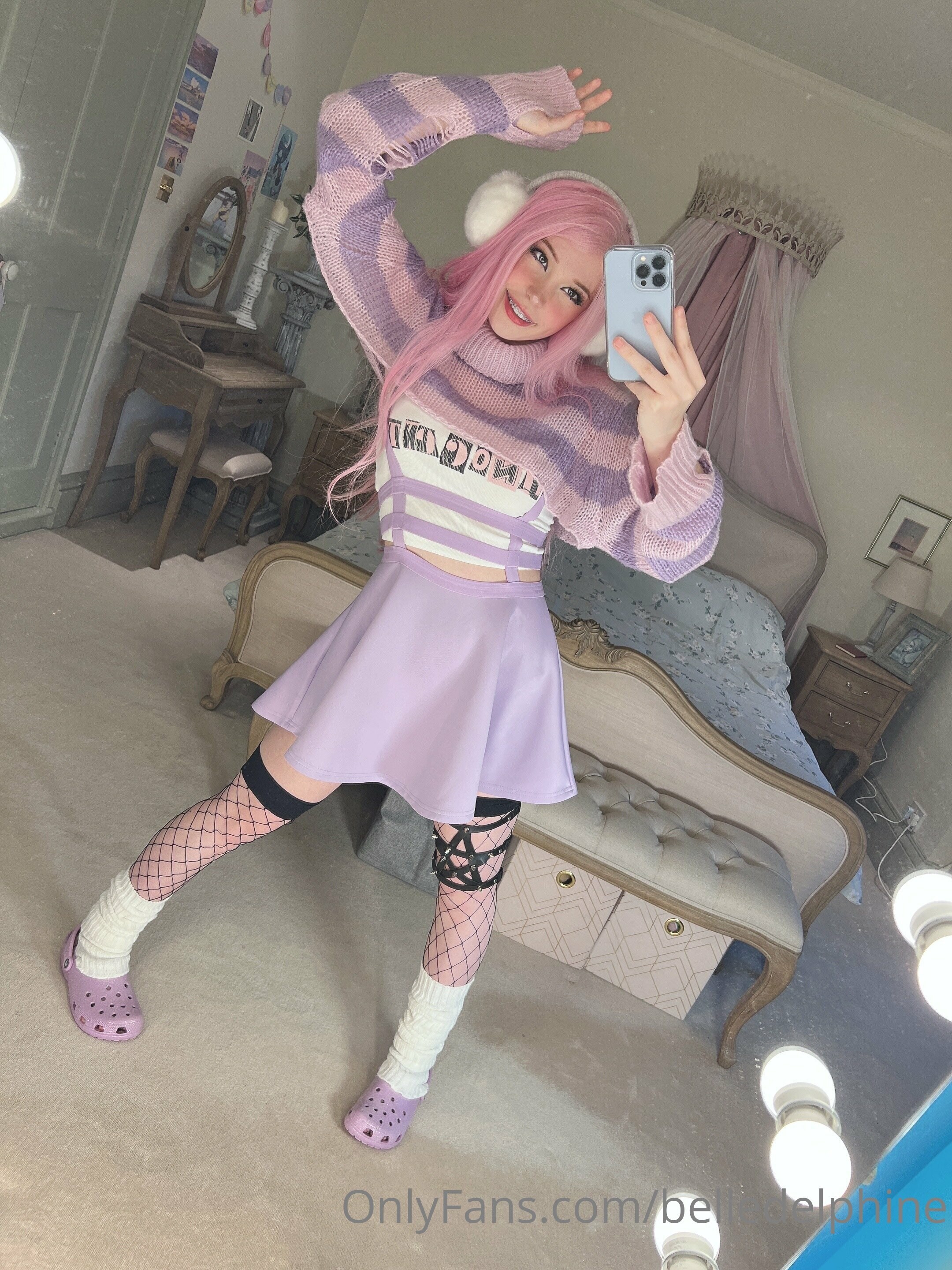Belle Delphine Photo #4145