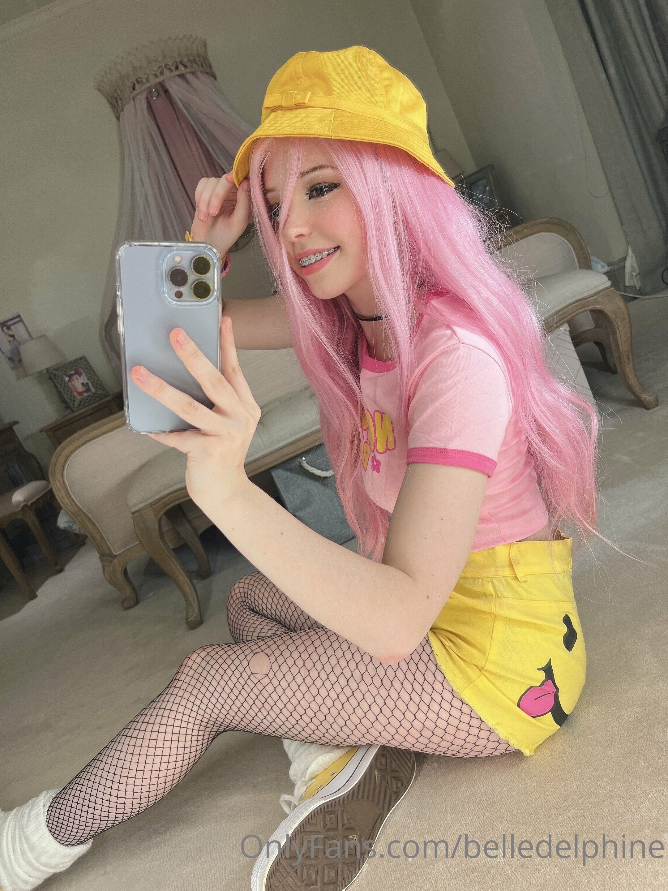 Belle Delphine Photo #4327