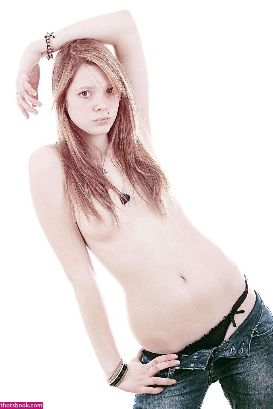 Anne Wunsche Photo #63