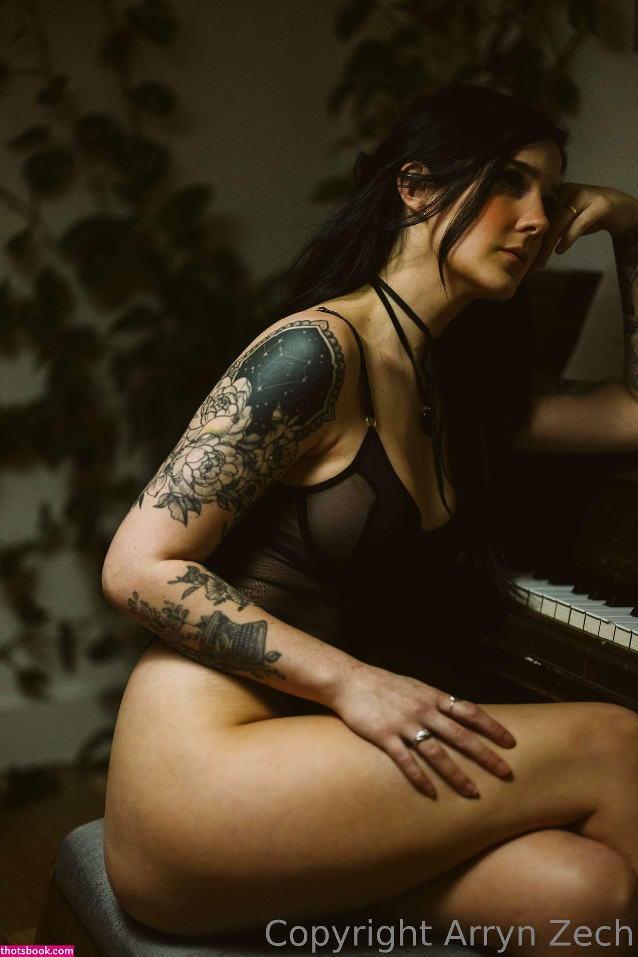 Arryn Zech Photo #54