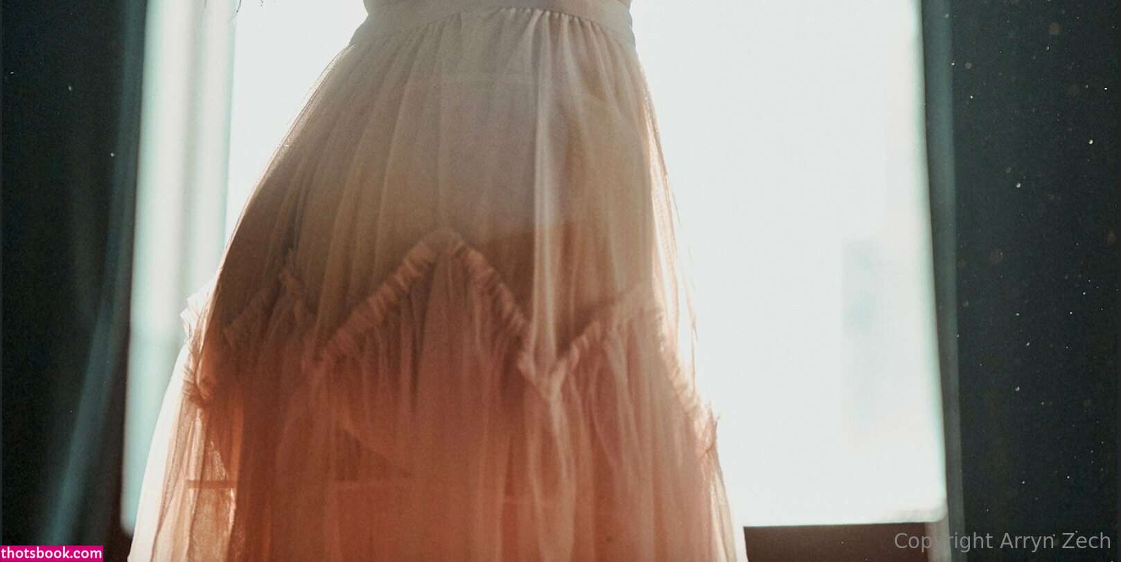 Arryn Zech Photo #95