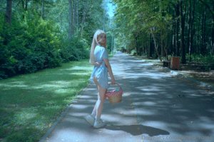 Angela Halee Photo #22