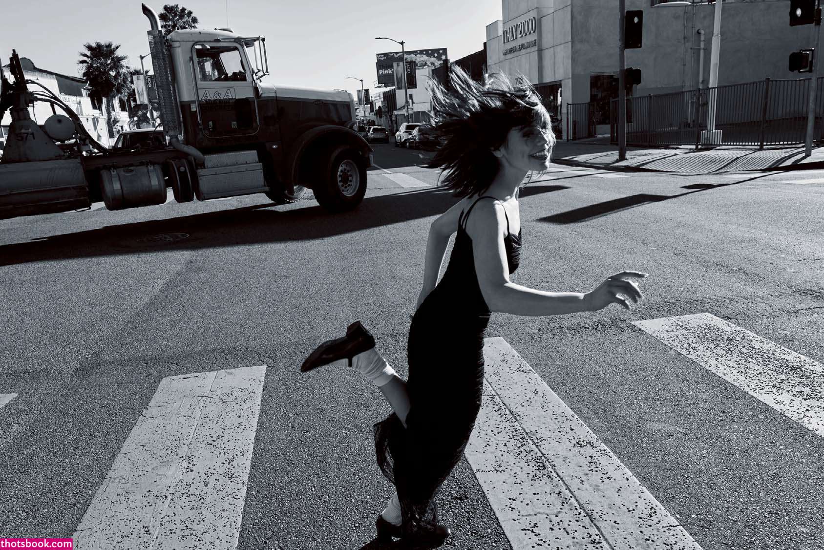 Jenna Ortega Photo #10