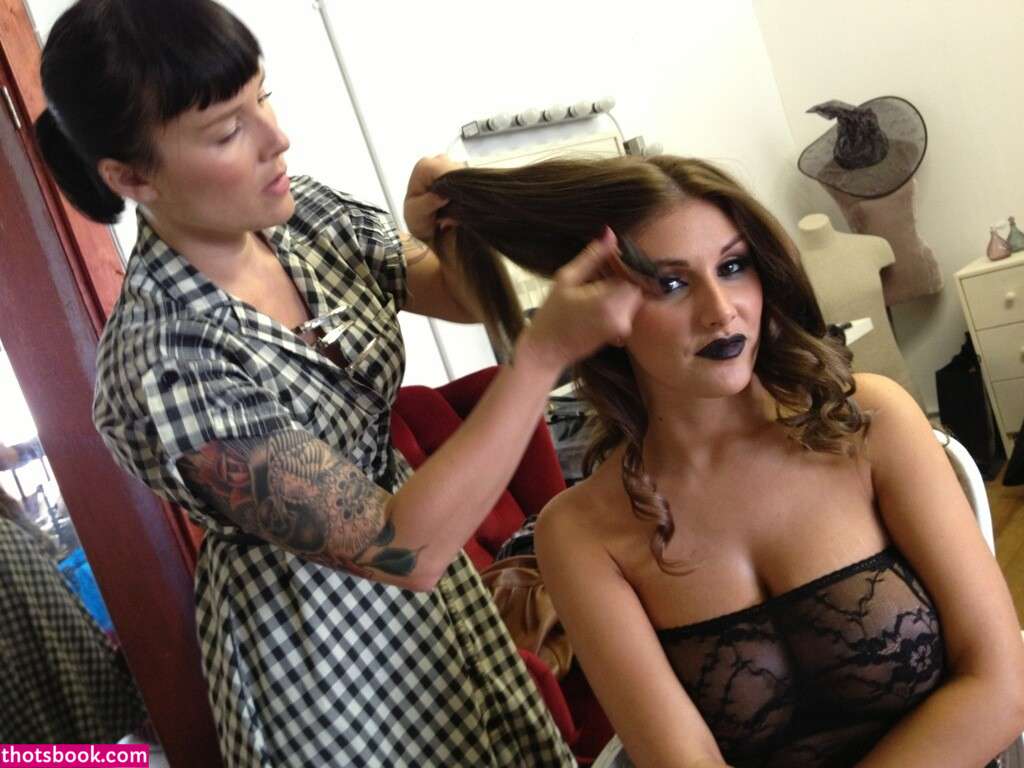 Lucy Pinder Photo #3