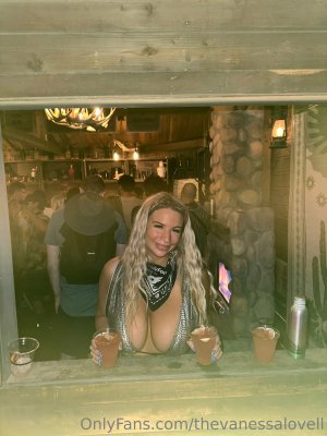 Vanessa Lovell Photo #25