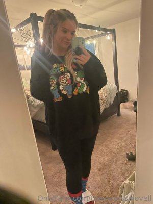 Vanessa Lovell Photo #39