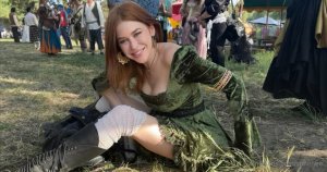 Renee Olstead Photo #12