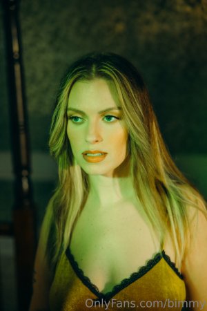 Barbara Dunkelman Photo #56